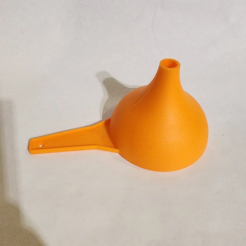 ☀️ Tupperware Orange Funnel Small‎ Kitchen 1227-3 U.S.A.